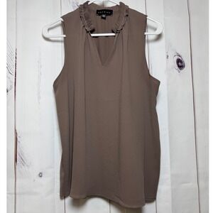 Brown V-neck Sleeveless Premise Blouse / Medium / Sku0025